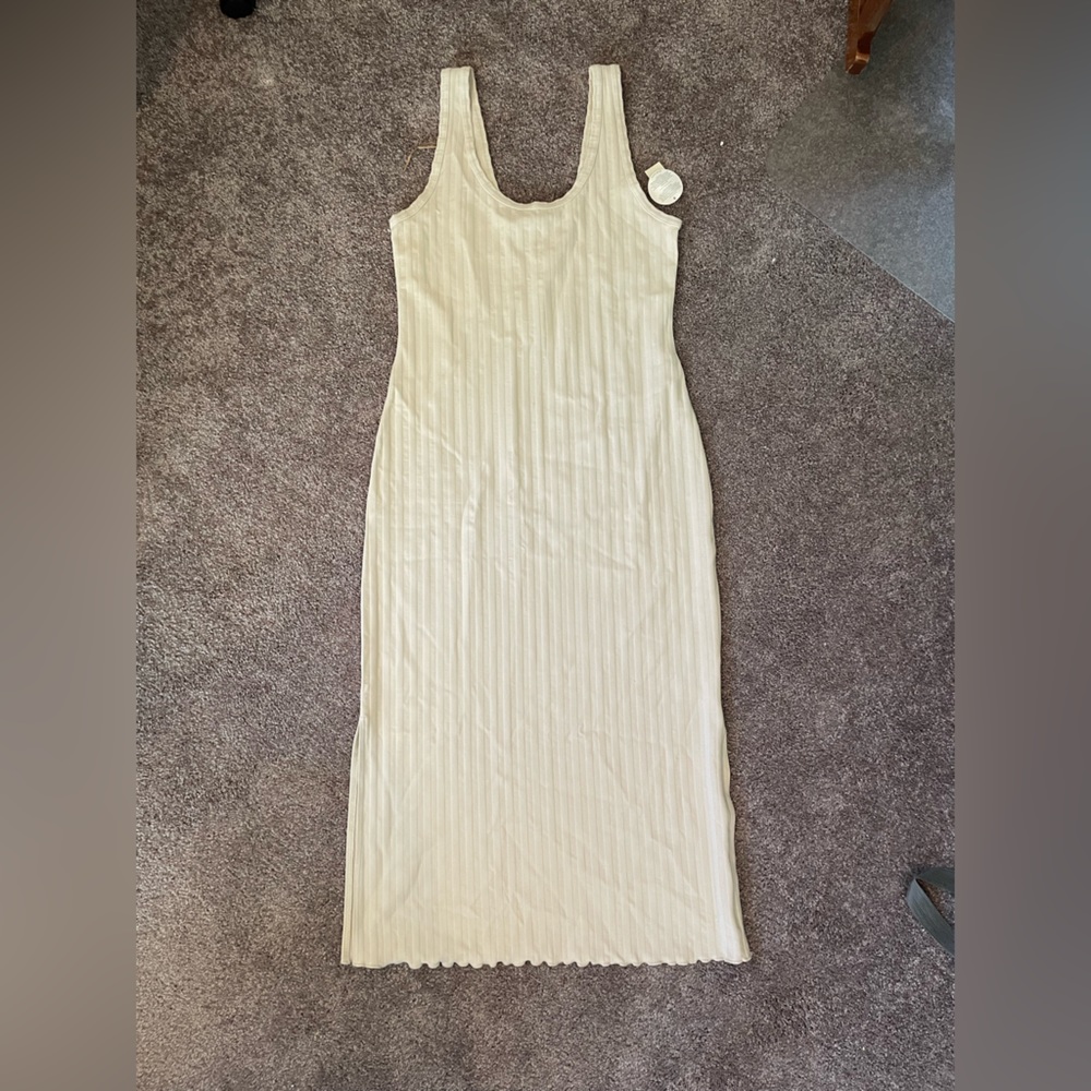 AE OFFLINE Dress